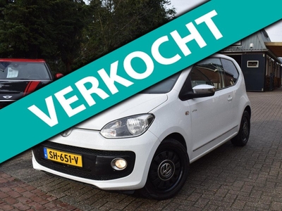 Volkswagen Up! 1.0 high up! NAVI/AIRCO/CRUISE/PANORAMADAK/BLUETOOTH/ LMW 16 INCH/STOEL VERW