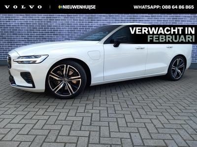 Volvo S60 T6 AWD Twin Engine R-Design | Navi | Adaptieve Cruise | Lederen Bekleding | Stoelverwarming | Camera | Getint Glas | Apple Carplay | 19 LM, sedan, bj 2020