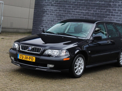 Volvo V40 1.8 Europa, Trekhaak, Airco, Cruise Contol, NAP, stationcar, bj 2002