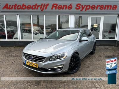 Volvo V60 2.4 D6 AWD Plug-In Hybrid Summum | Adaptive cruise control | Voorstoelen verwarmd | Glazen schuif/kantel dak, stationcar, bj 2013