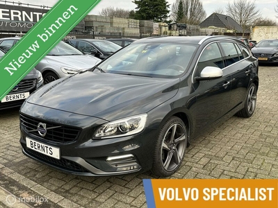 Volvo V60 T3 R-Design|Navigatie|Trekhaak|Stoelverwarming|Volvo On call