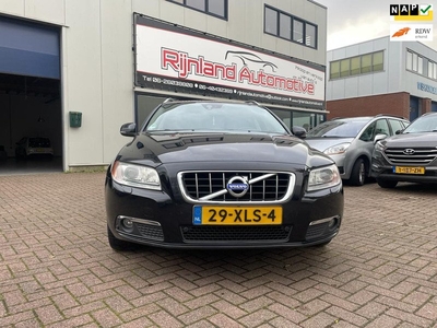 Volvo V70 2.0 D3 Limited Edition PANO BJ2012