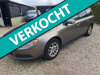 Volvo V70 2.0 Kinetic Leer/Navi/Trekhaak, stationcar, bj 2008