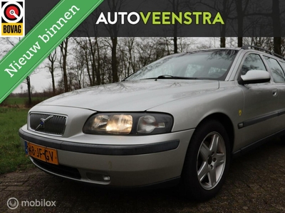 Volvo V70 2.4 Comfort Line, stationcar, bj 2002