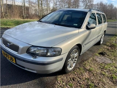 Volvo V70 2.4 T Comfort Line, stationcar, bj 2000