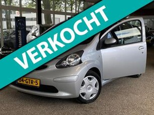 Toyota AYGO 1.0|100% Dealeronderhouden|Airco|5drs|2008|1jr APK|Topstaat|Boekjes|Zeer nette staat|Zilver|Nieuwe uitlaat