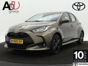 Toyota YARIS 1.5 VVT-i Business Plus | 17 Inch Lichtmetalen velgen | Navigatie | Keyless Entry |