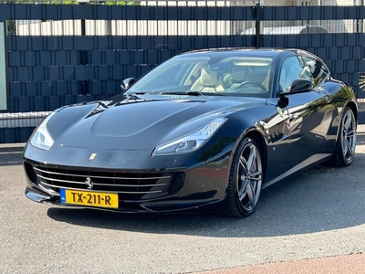 Ferrari GTC4 GTC 4 Lusso Panoramadak,