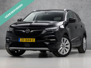 Opel Grandland X 1.2 Turbo Sport (APPLE CARPLAY, NAVIGATIE, CAMERA, KEYLESS, LEDER, STOELVERWARMING, SPORTSTOELEN, GETINT GLAS, TREKHAAK, LANE ASSIST, CRUISE CONTROL, NIEUWSTAAT)