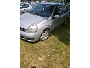 Renault clio 1.2-16V Campus 3 deurs