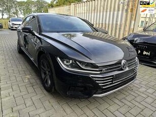 Volkswagen Arteon 2.0 TSI DSG R-LINE LED/APP-C/FULL-ASSIST/PDC/VOL!