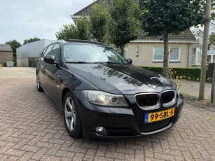 BMW 3-serie Touring 320d Efficient Luxury Line