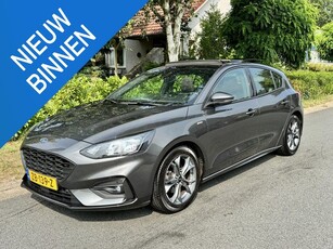 Ford Focus 1.5 EcoBoost ST Line 150PK Automaat•Pano•Trekhaak