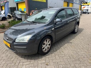 Ford Focus Wagon 1.6-16V Trend