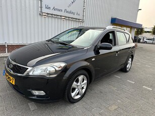 Kia Cee'd Sporty Wagon 1.4 CVVT Navigator Plus Pack