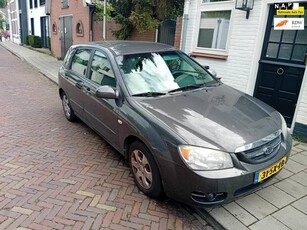 Kia Cerato 1.6-16V LX met airco