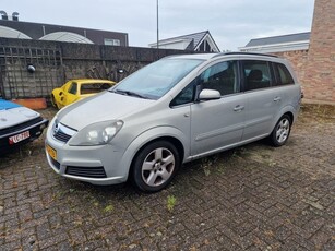 Opel Zafira 1.8 Essentia 7 zitplaatsen incl set winterbanden