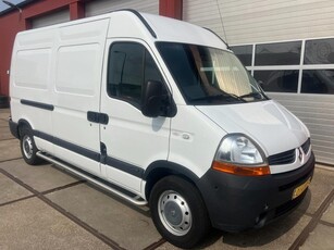 Renault Master T35 2.5 dCi L2H2