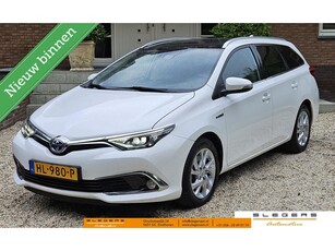 Toyota Auris 1.8 Hybrid Aspiration panoramadak half leer