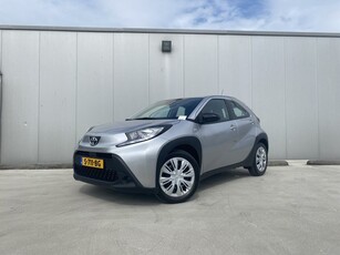 Toyota Aygo X 1.0 VVT-i MT play CarPlay