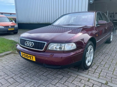 Audi A8 4.2 quattro (bj 1996, automaat)