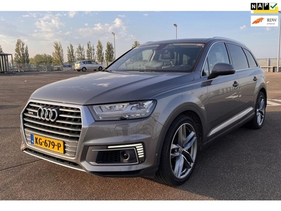 Audi Q7 3.0 TDI e-tron quattro Premium / Pano / Trekhaak /