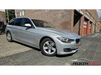 BMW 3-serie Touring 316d Executive Automaat Navigatie 200dkm