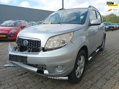 Daihatsu Terios 1.5-16v Explore 2WD - Rechter Frontschade