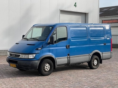 Iveco Daily 35S12V 300 L2 2800KG Trekgewicht