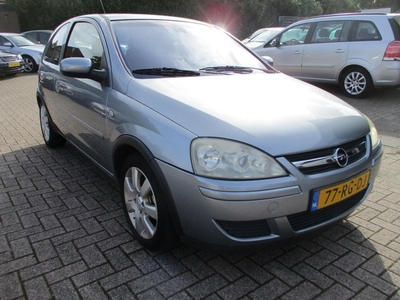 Opel Corsa 1.4-16V AIRCO! CRUISE! APK 9-2024!