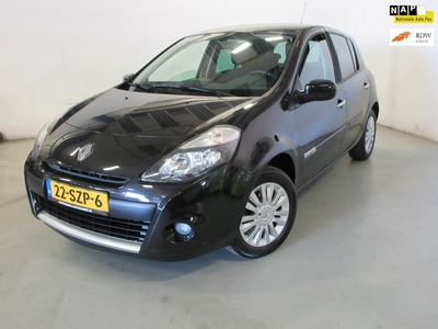 Renault Clio 1.2 Collection, Gar, Nwe distributie, Trekhaak