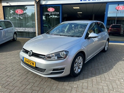 Volkswagen Golf Benzine