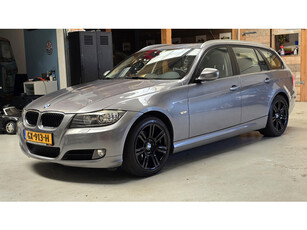 BMW 3-serie Touring 318i High Executive Panoramadak, Navi, Xenon adaptief, etc....