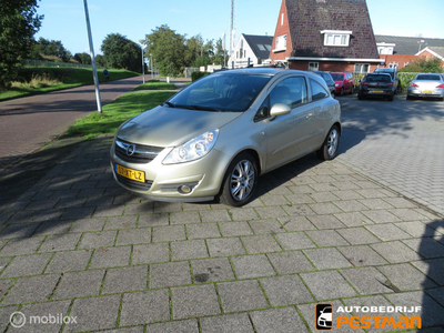 Opel Corsa 1.4-16V Enjoy zeer complete auto