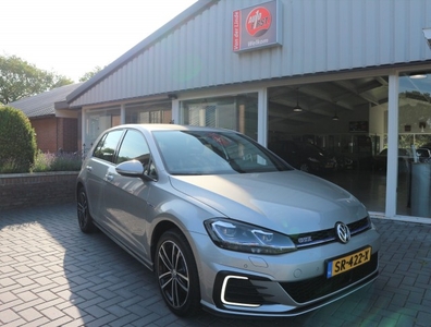 Volkswagen Golf 1.4 TSI PHEV GTE, Adaptieve cruise, airco, leer, stoelverw.