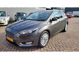 Ford Focus 1.0 Titanium 125pk, navi, trekhaak. 1e eigenaar.