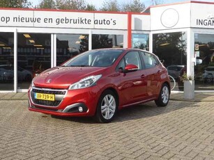 Peugeot 208 1.2 PureT. Signature