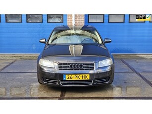 Audi A3 1.6 FSI Attraction