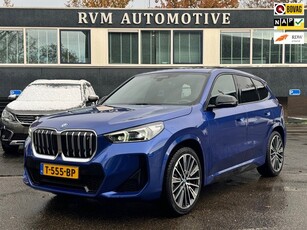 BMW IX1 XDrive30 M SPORT 67 kWh PANO HARMAN KARDON