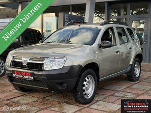 Dacia Duster 1.6 Prestige 2wd in keurige staat met trekhaak