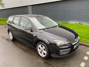 Ford Focus Wagon 1.6-16V Futura