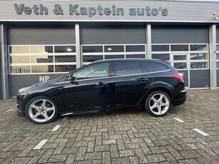 Ford Focus Wagon 1.6 EcoBoost Titanium ST-Line (nieuwe