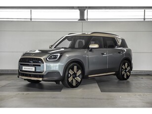 MINI Countryman E Favoured 66.5 kWh Pakket L Dak en