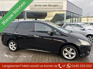 Mitsubishi Grandis 2.4-16V InSport, 7 persoons