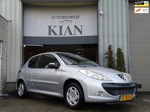 Peugeot 206 + 1.4 XSClima1e eigenaar