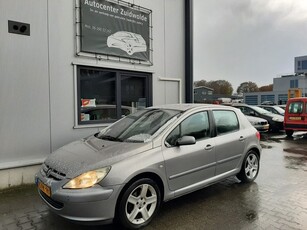 Peugeot 307 2.0-16V Griffe clima cruise lmv leer automaat