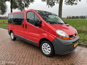 Renault Trafic 2.0 benzine 9 persoons bus + AC