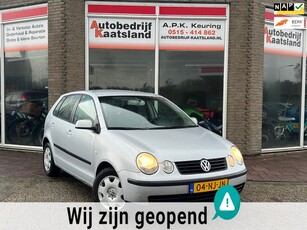 Volkswagen Polo 1.4-16V Comfortline 5 Deurs - Automaat -