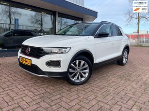 Volkswagen T-ROC 1.0 TSI Style LED ACC Climate PDC