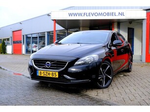 Volvo V40 1.6 D2 Momentum LederNaviCamClima\LMV